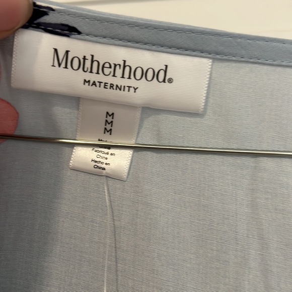 Motherhood Maternity Blouse M NWT - Picture 3 of 4
